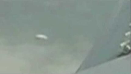 3 Most Amazing UFO Sightings Caught From Airplane – Don’t Believe UFO ? Watch This!