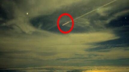 UFO Sightings Astronomer’s Capture UFO Entering Earths Atmosphere? Mind Bending Footage!