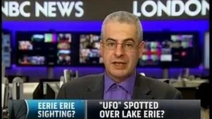 Lake Erie Mass UFO Sightings In The News! – 2014 (HQ)