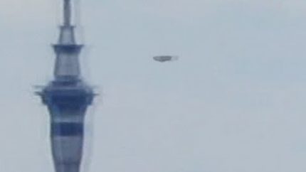UFO Sightings New Zealand UFO Enhanced Video! Incredible Broad Daylight Sighting! 2012