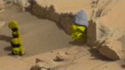 UFO Sightings Ancient Alien Monument On Mars? 5 Mile Wide Flying Saucer Mothership Over Earth?