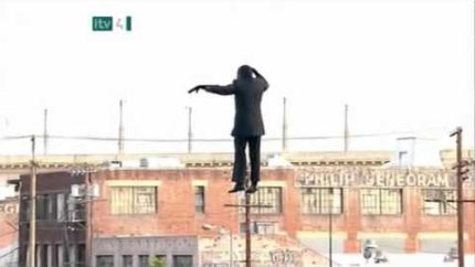 Detect the truth how does Criss Angel  flying …