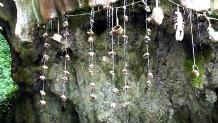 Mother Shipton’s Cave – The Petrifying Well