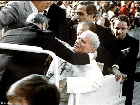 Gunman who shot Pope John Paul II asks for a meeting with Francis during tour of Turkey