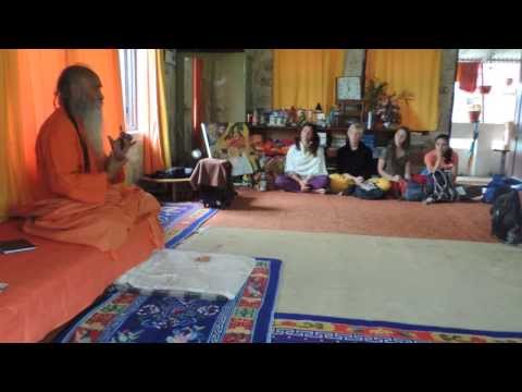 What is Hinduism? Swami Chandresh explains to American Students