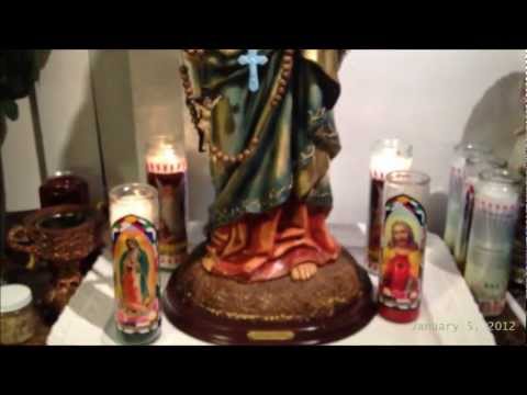 Miracle Statue of Virgin Mary and Baby Jesus – Dripping Holy Oil (January 2012)