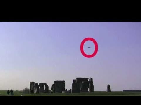 Black ‘flying saucer’ UFO is pictured hovering over Stonehenge