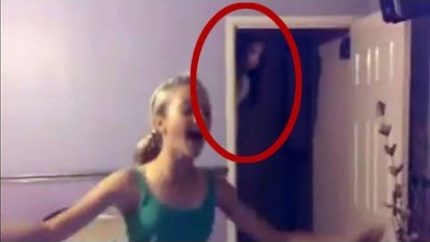 SCARY VIDEO Ghost caught on tape | Scary ghost videos & real scary videos of ghost caught on tape