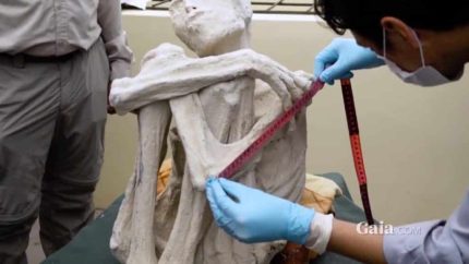 SPECIAL REPORT: UNEARTHING NAZCA | Mummified Aliens Found In Peru?
