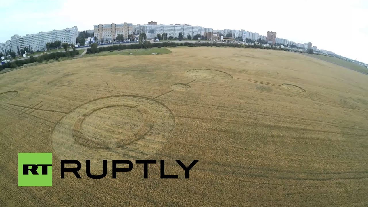 Russia: Drone captures crop circles 10 years after appearing at SAME farm